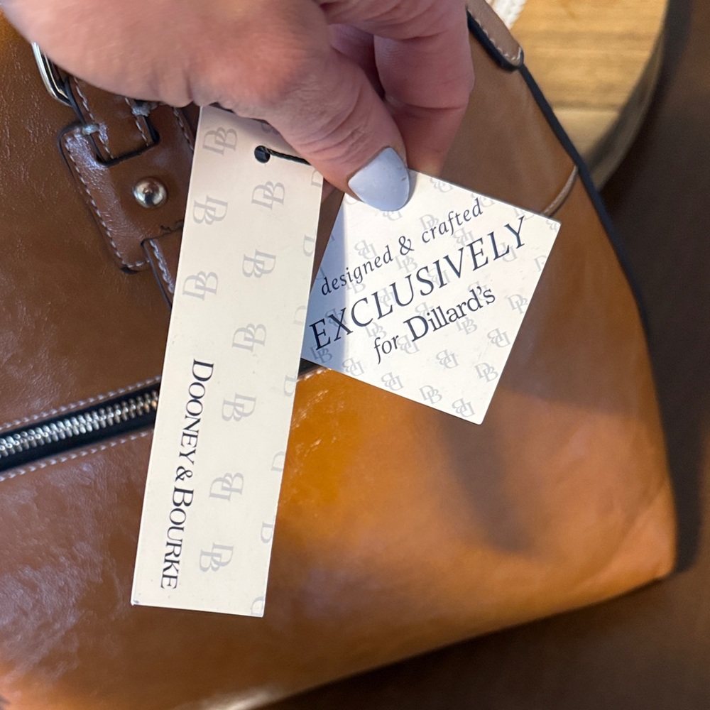 Dooney & Bourke natural Leather Satchel. Florentine Clayton. - Picture 3 of 9